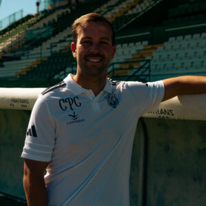 Polo de paseo cuerpo técnico temporada 25/26