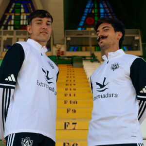 Sudadera prepartido temporada 25/26